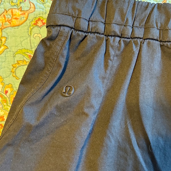 Lululemon Athletica Black High Waist Shorts - Picture 4 of 4